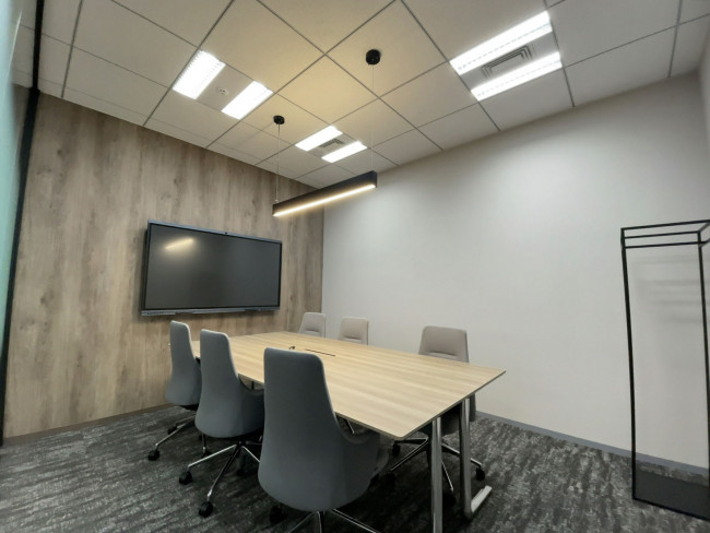 会議室(6席)