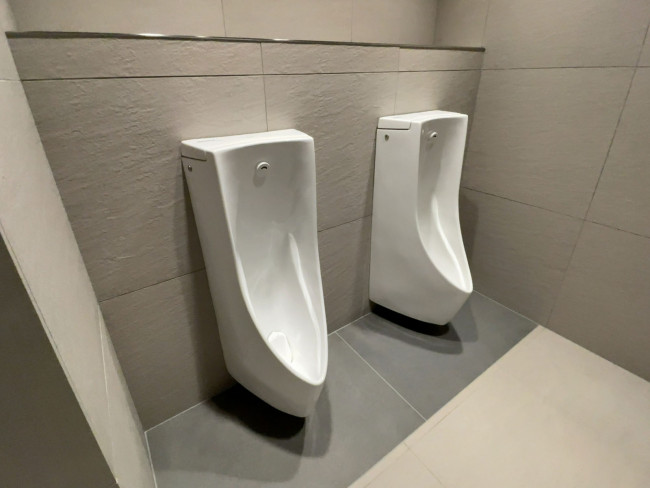 男性用トイレ