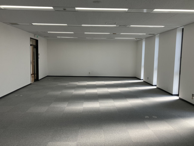 室内全体の様子