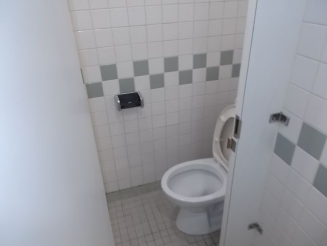 男性用個室トイレ