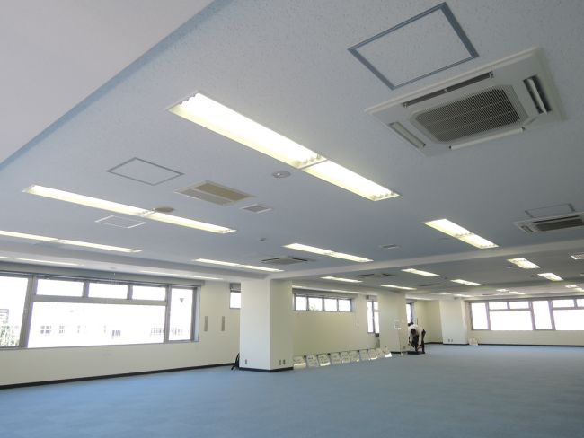 明るいオフィス