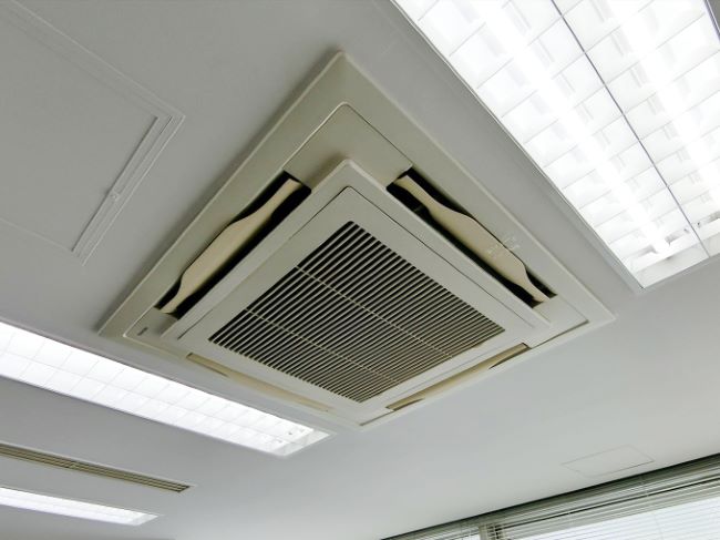 天井の空調機器