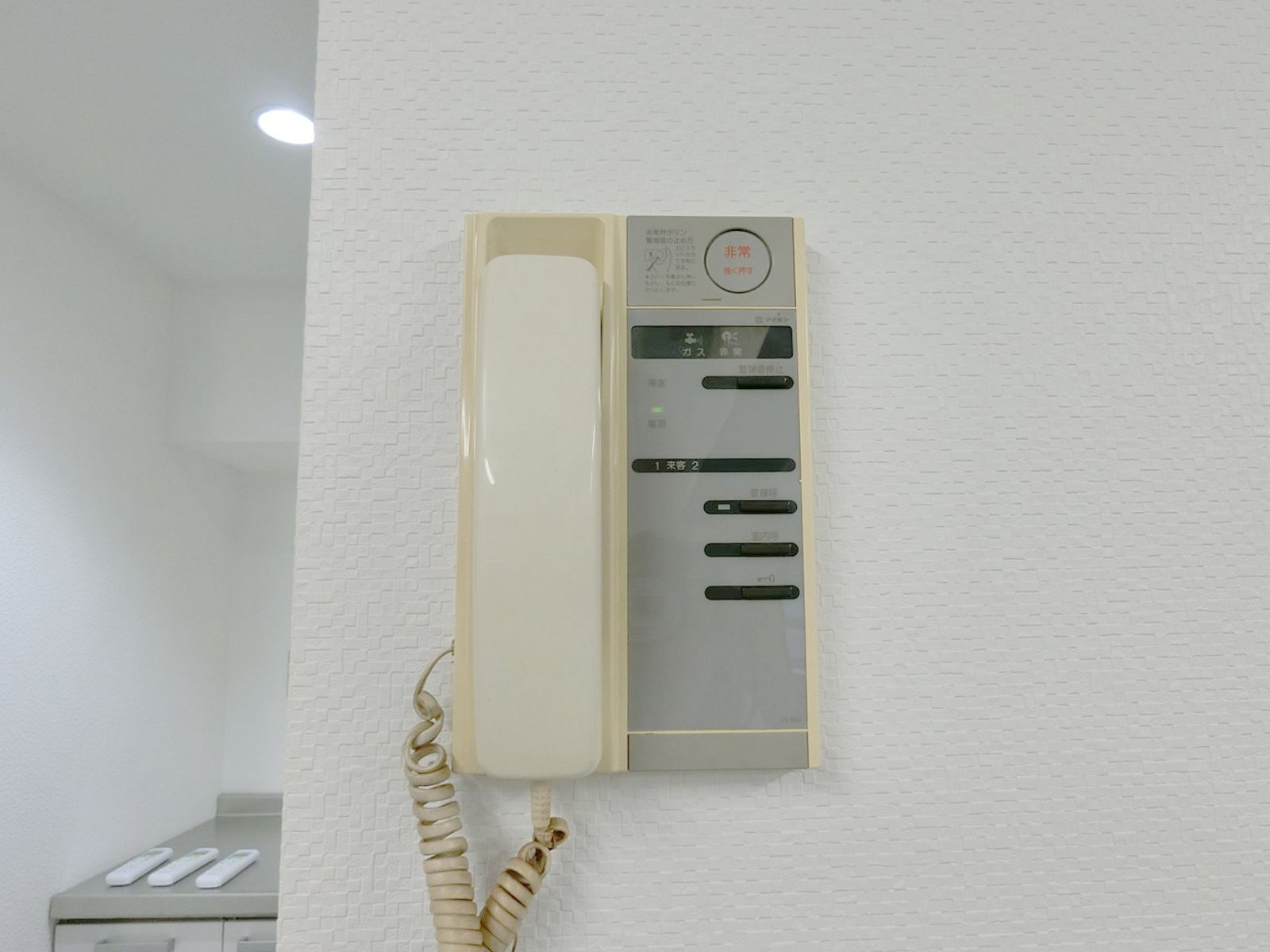 インターホン