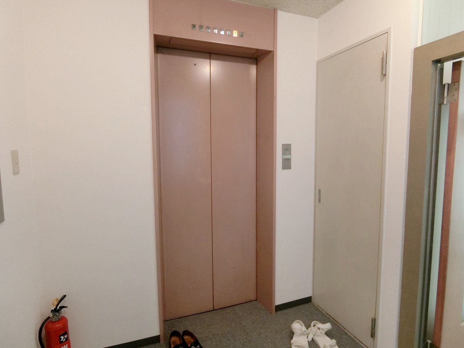 エレベーター