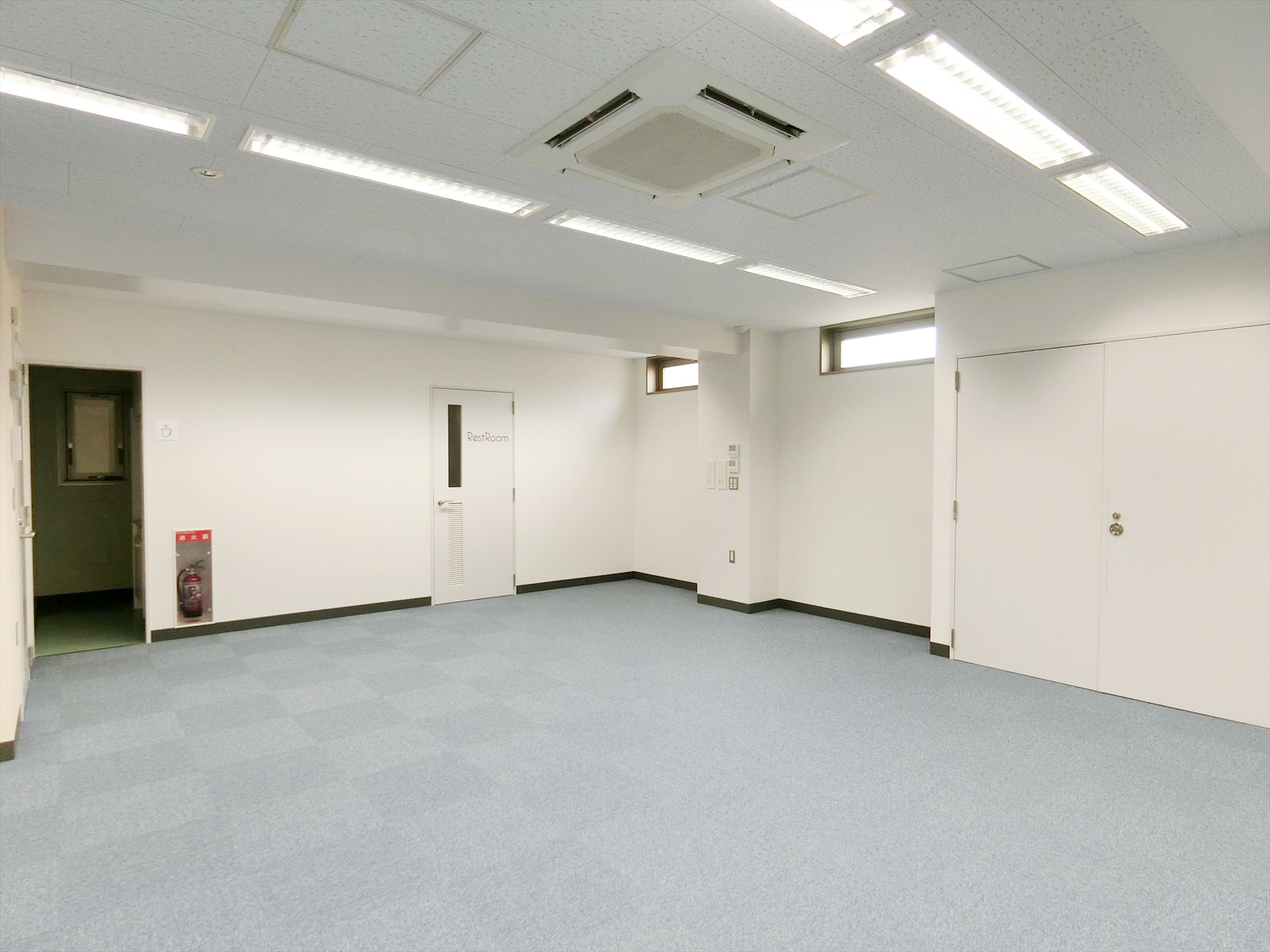 別角度から見た様子
