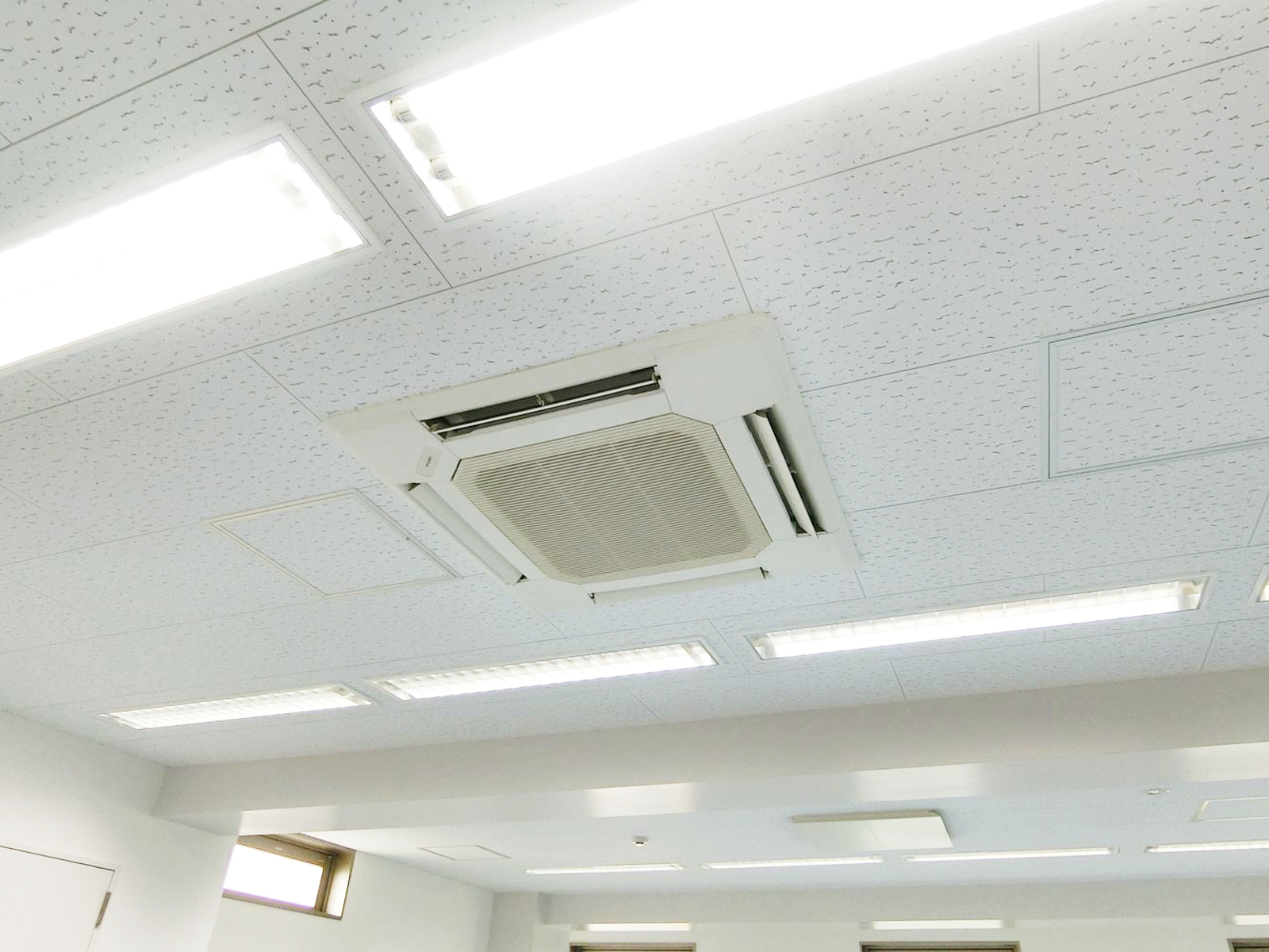 空調機器