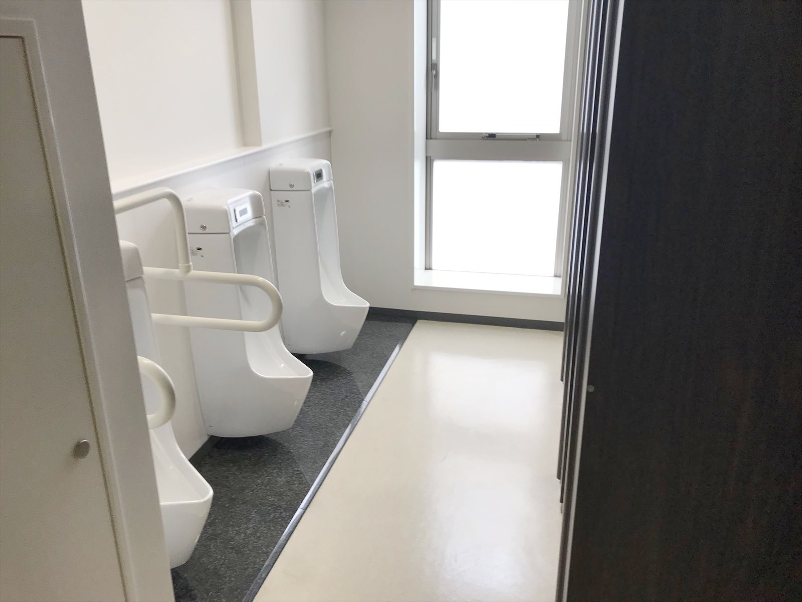 男性用トイレ
