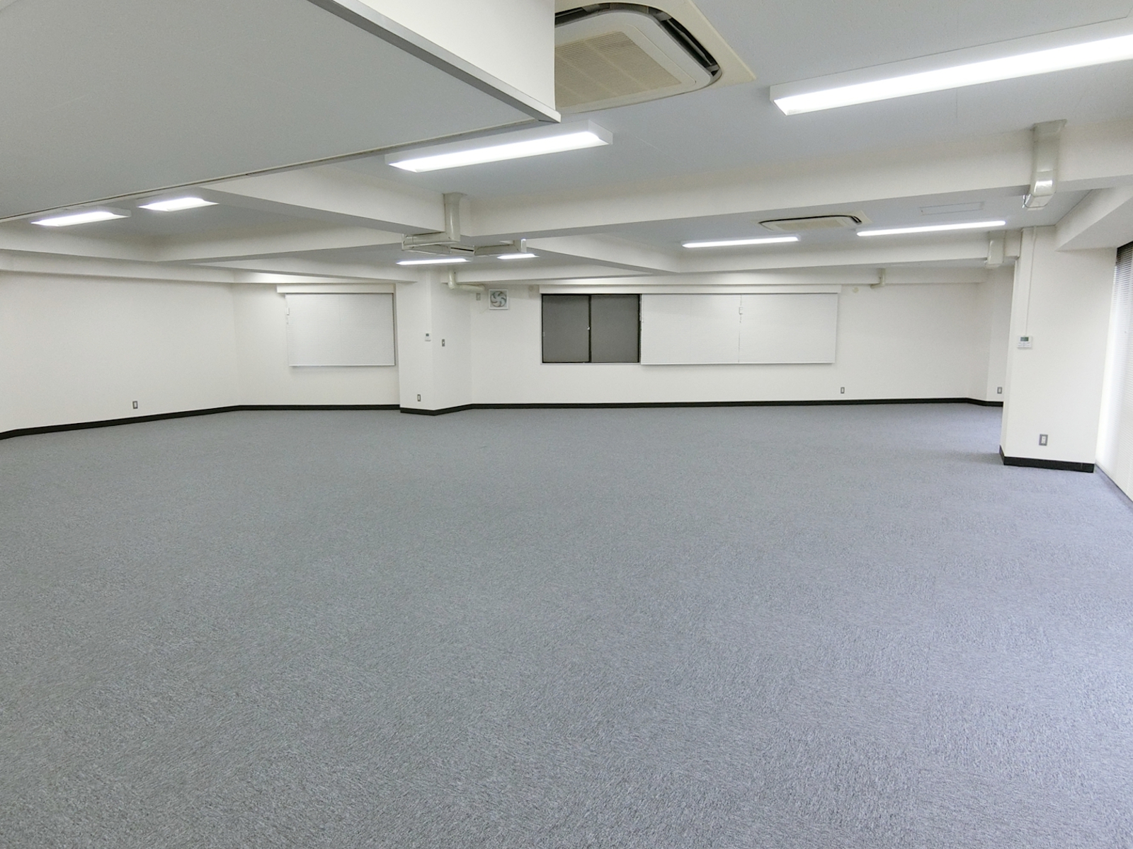 別角度の様子