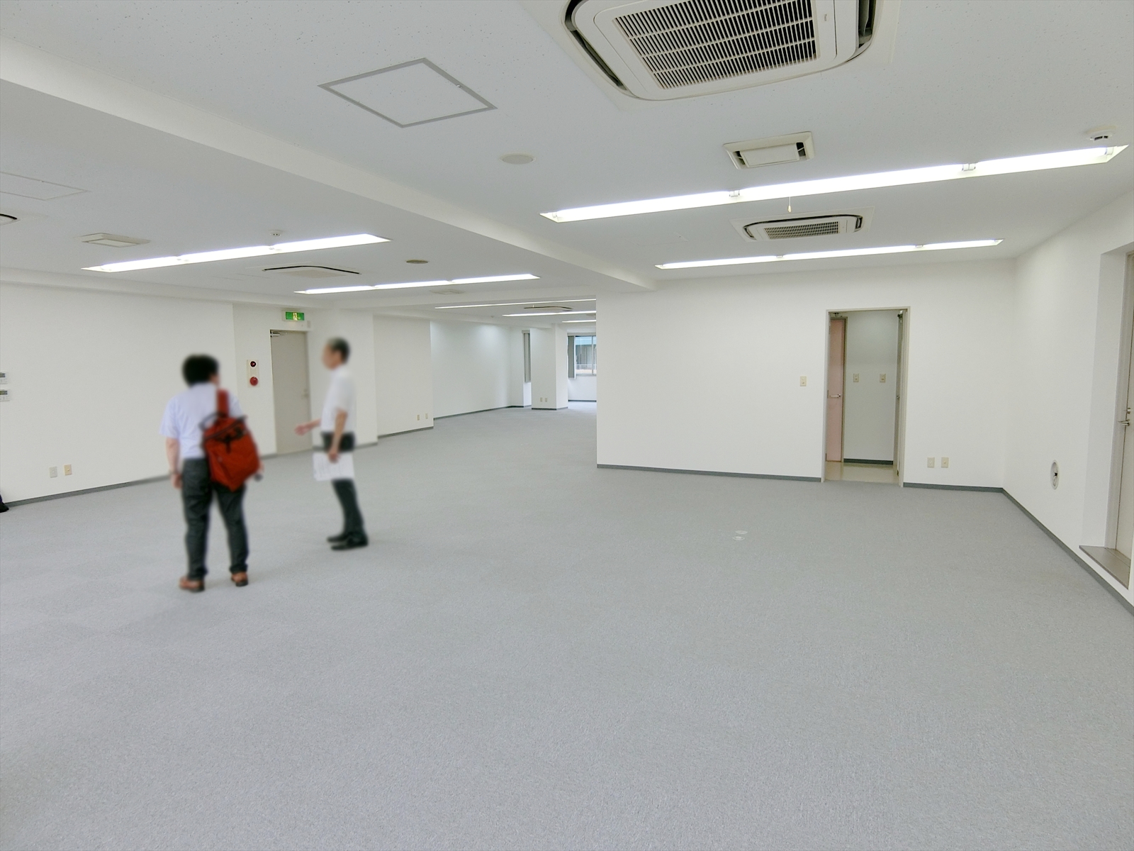 貸室出入り口付近