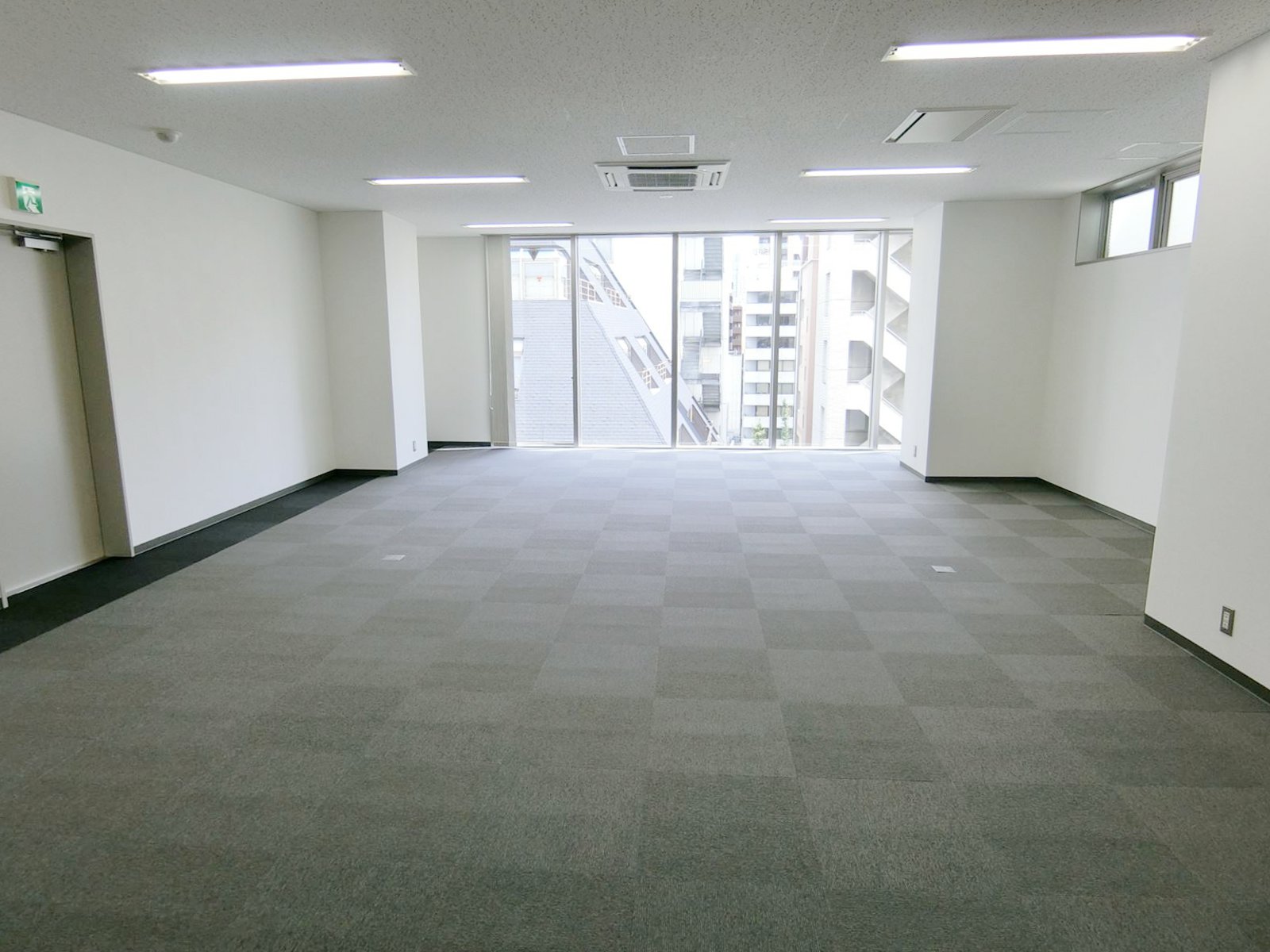 貸室別角度からの様子