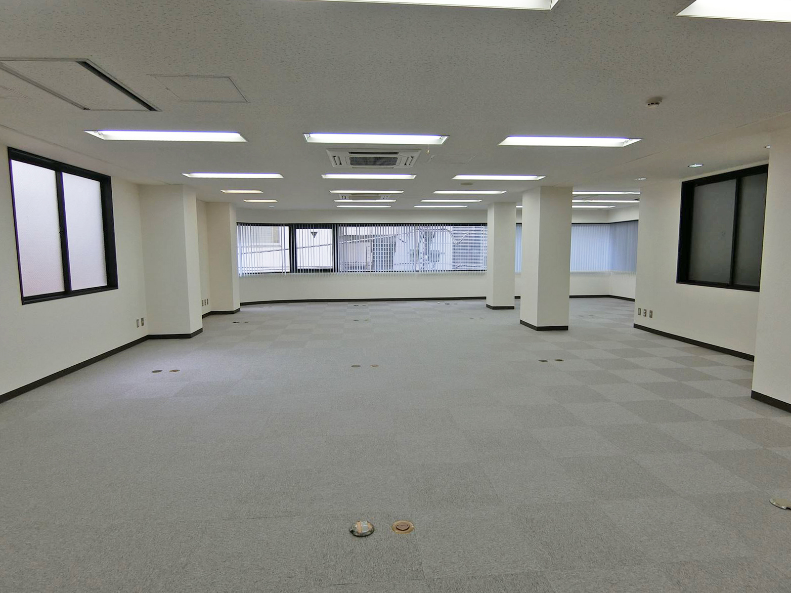オフィス室内参考画像(3階)