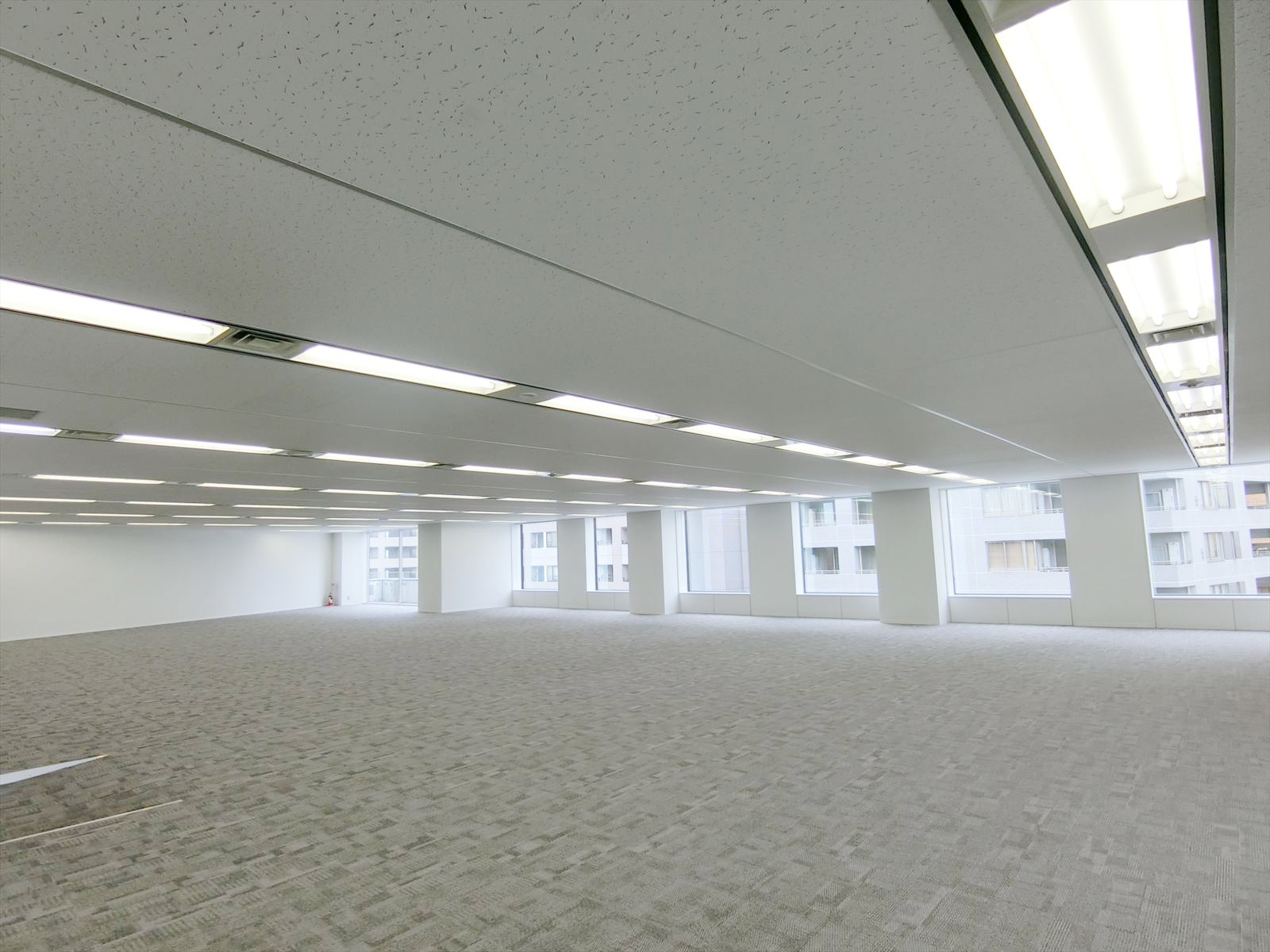 オフィス室内参考画像