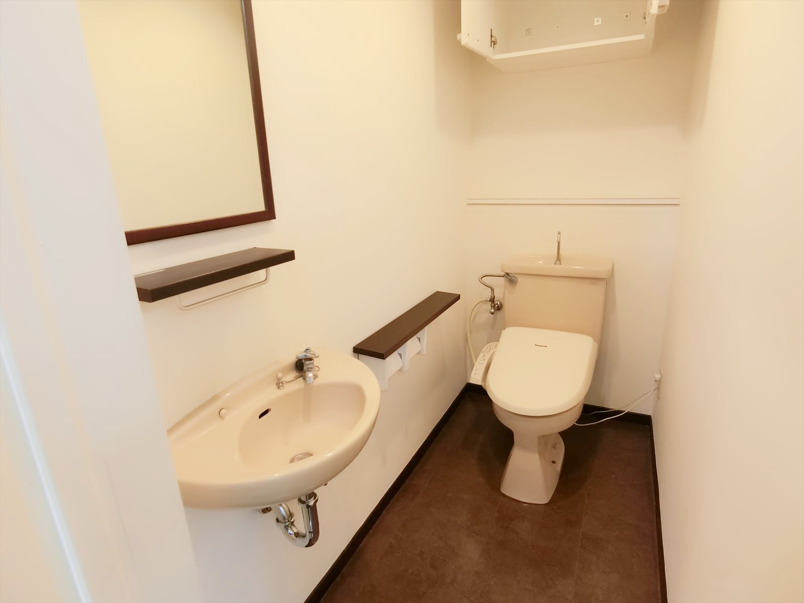 トイレ個室