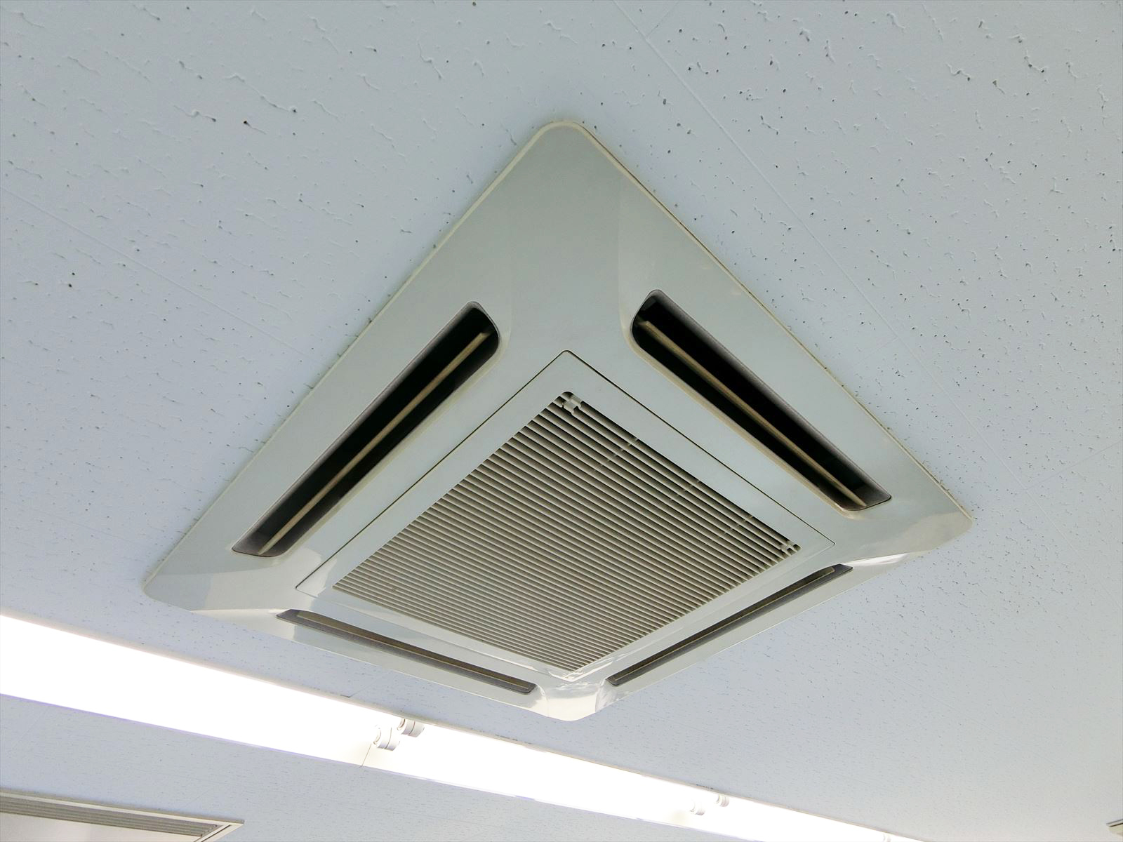 空調吹き出し口