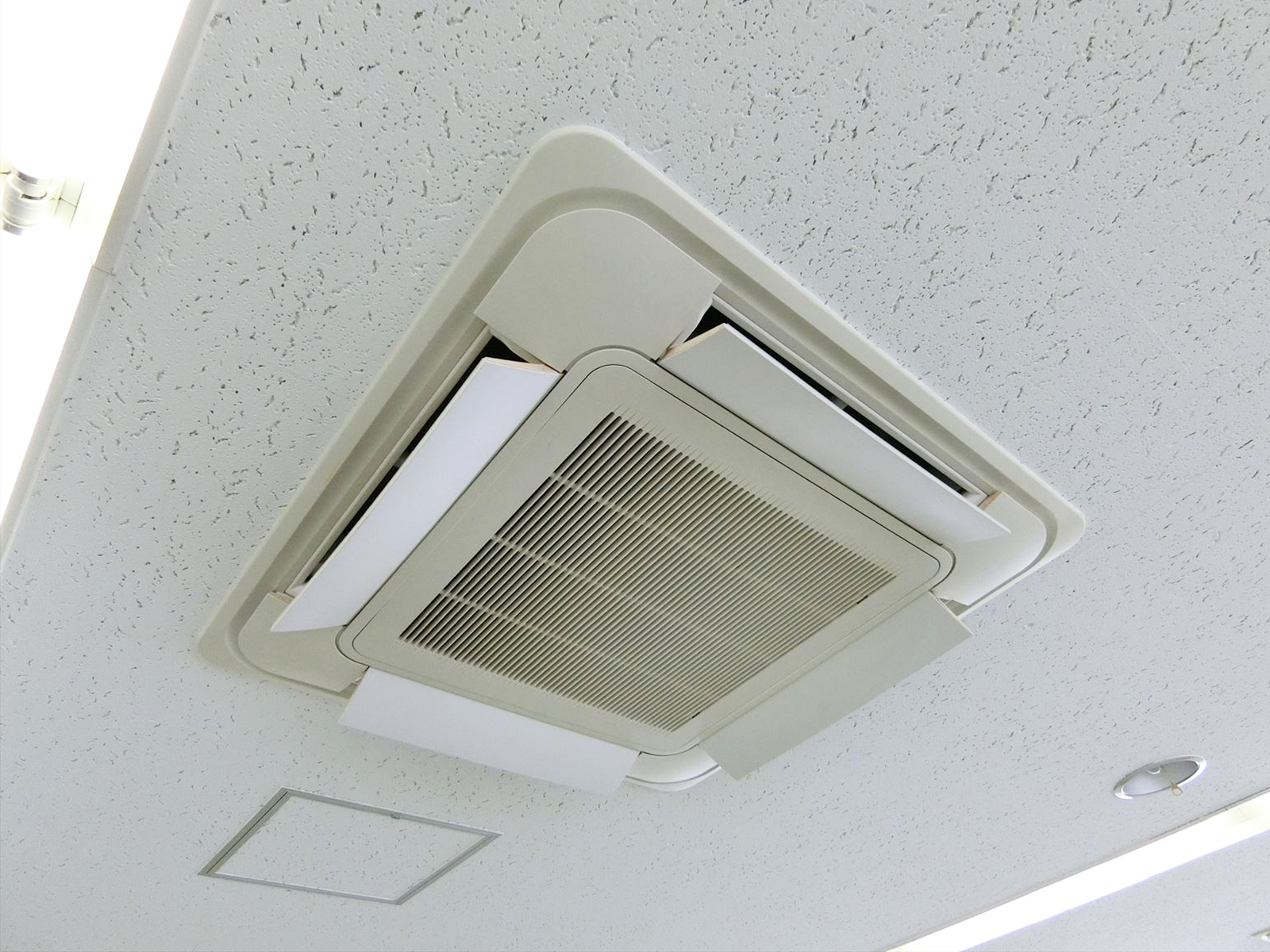 空調機器