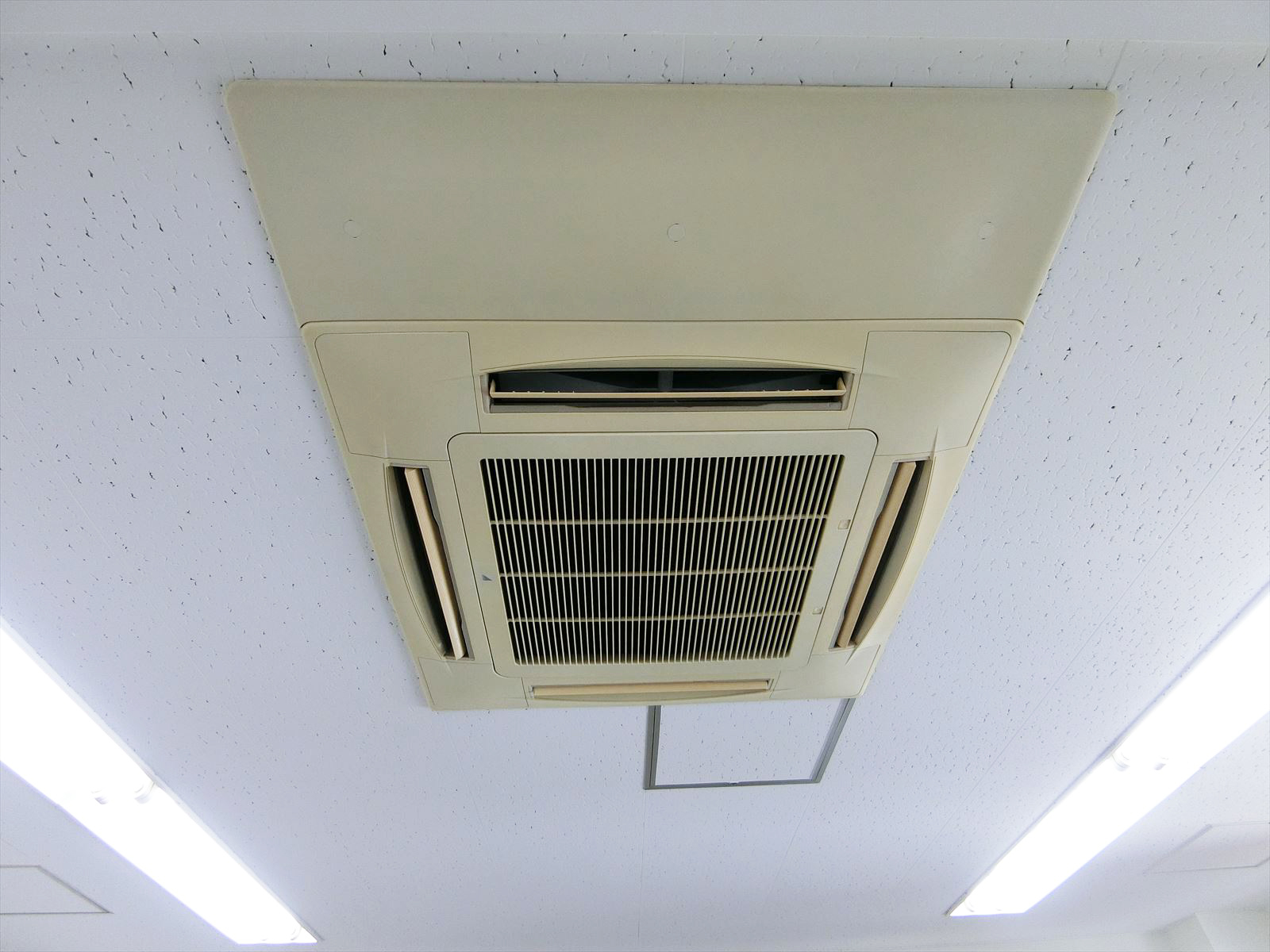 空調