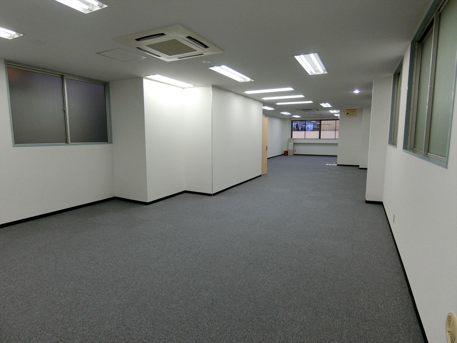 室内の様子