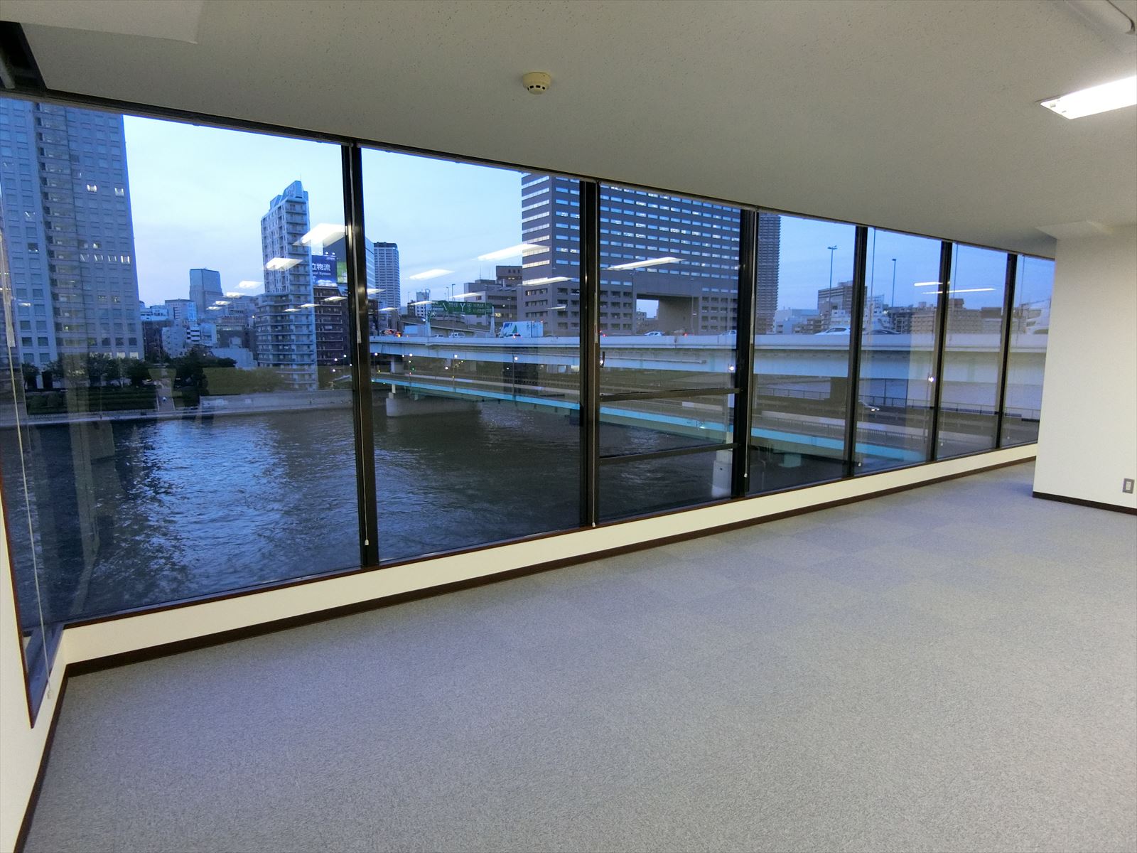 大きな窓