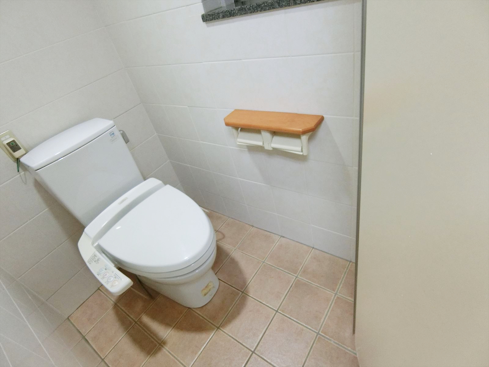 トイレ個室