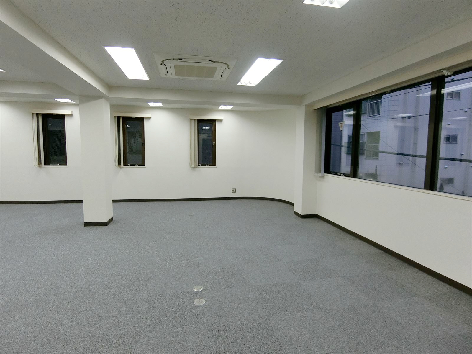一部柱あり