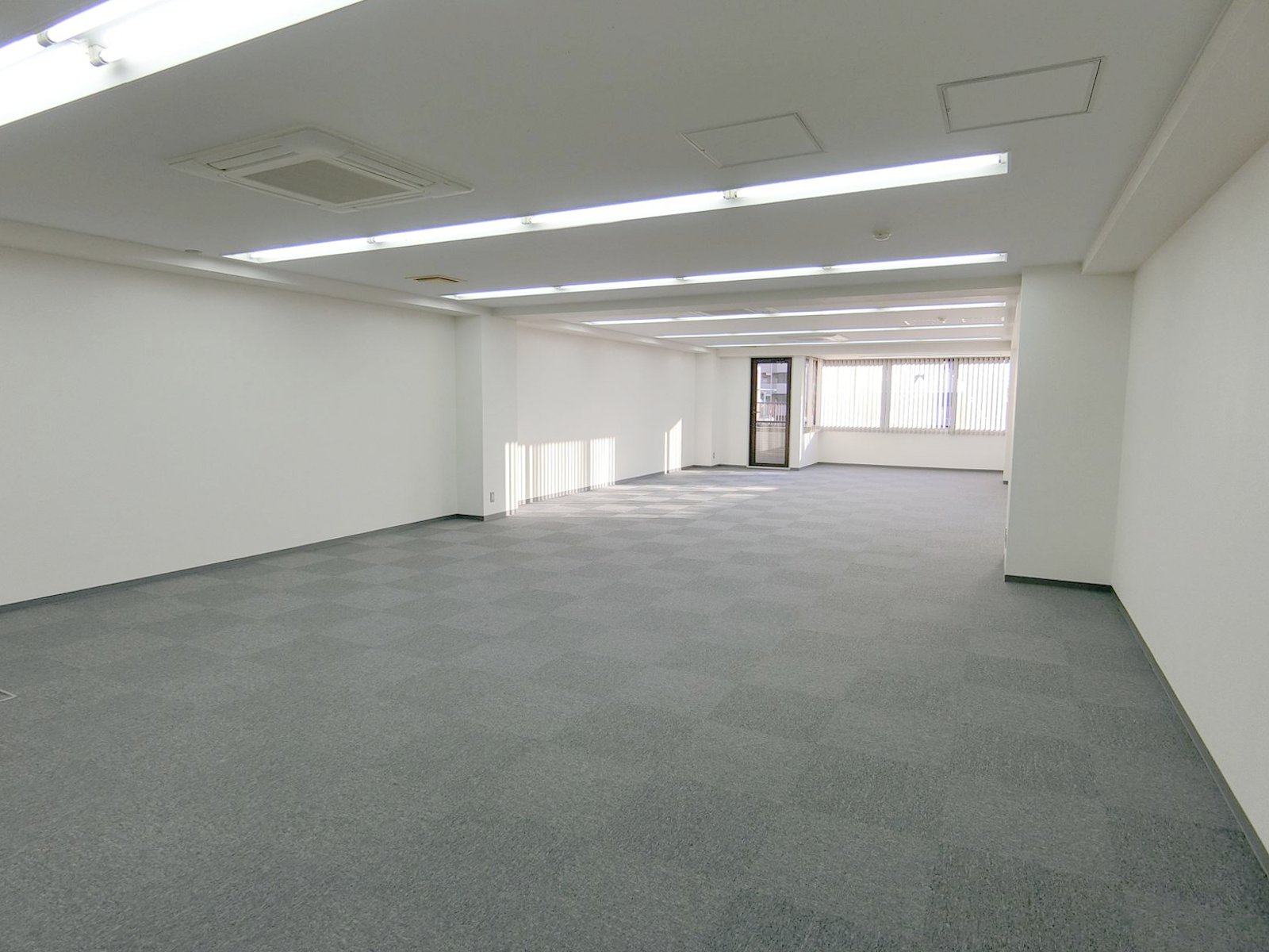 貸室別角度からの様子