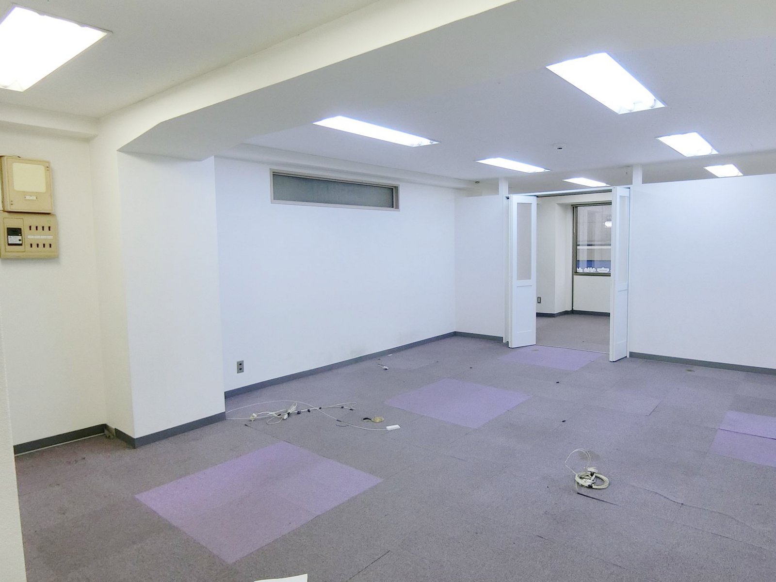 オフィス室内参考画像