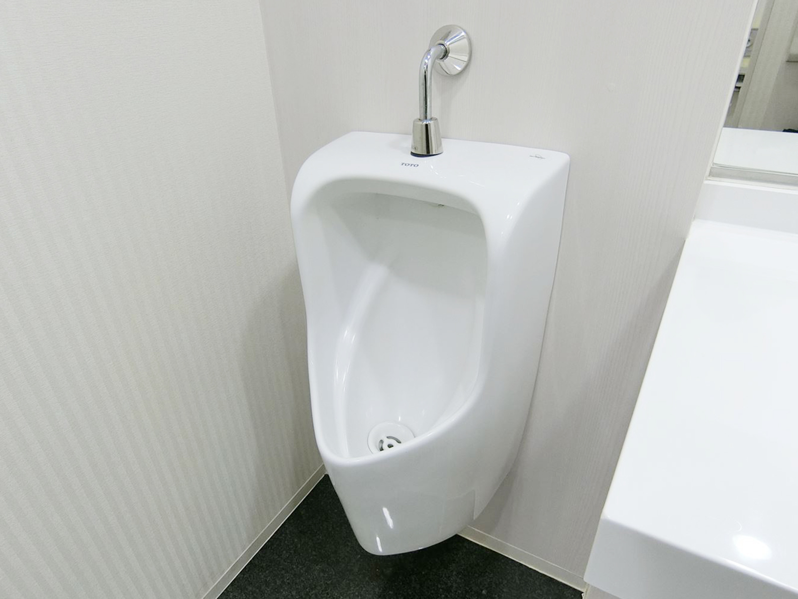 男性用トイレ