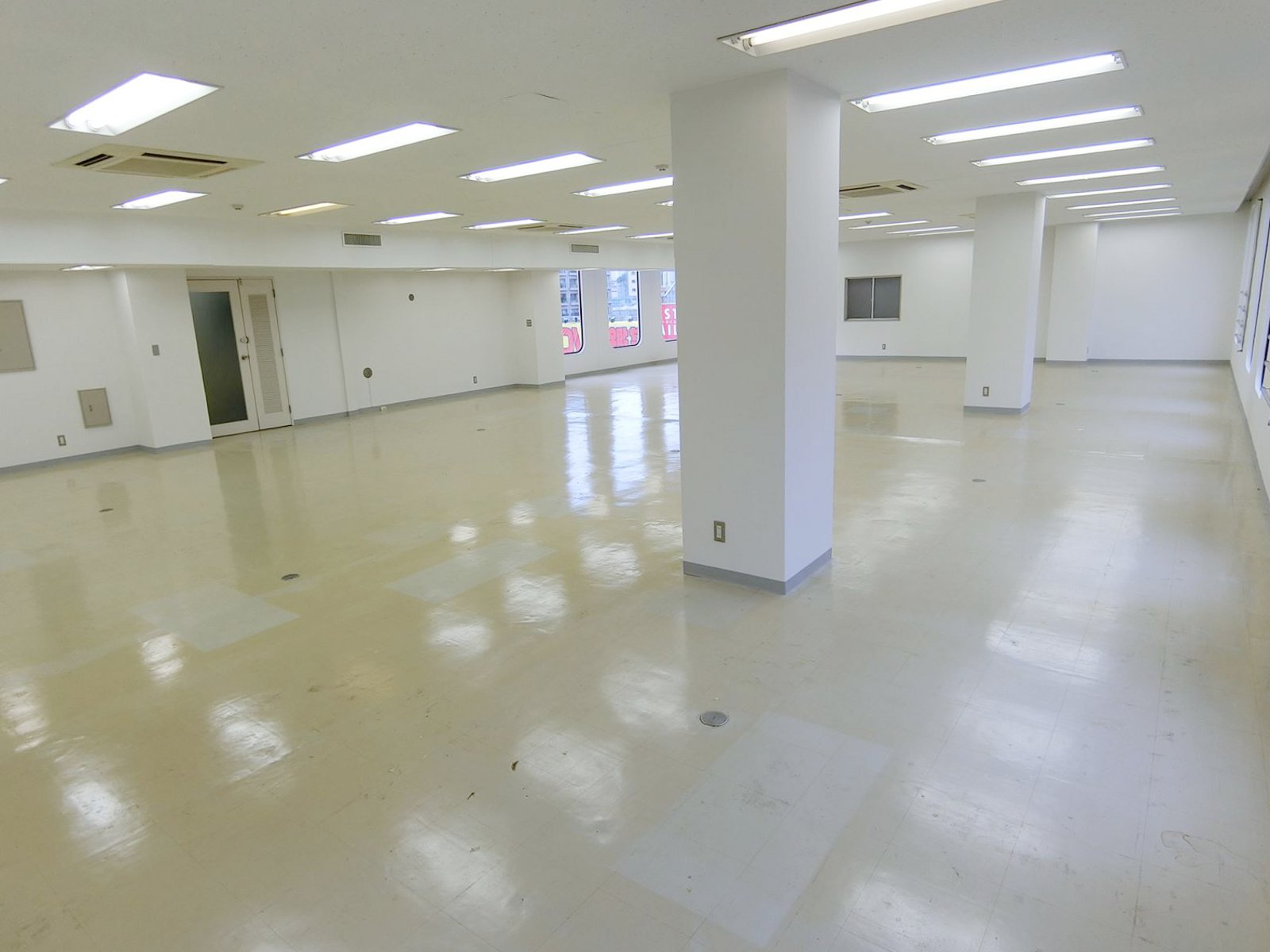室内に柱あり