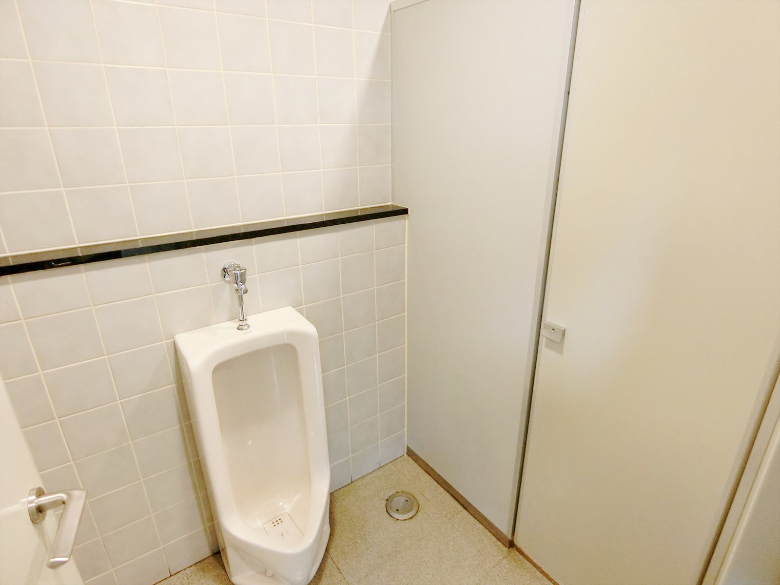 男性用トイレ
