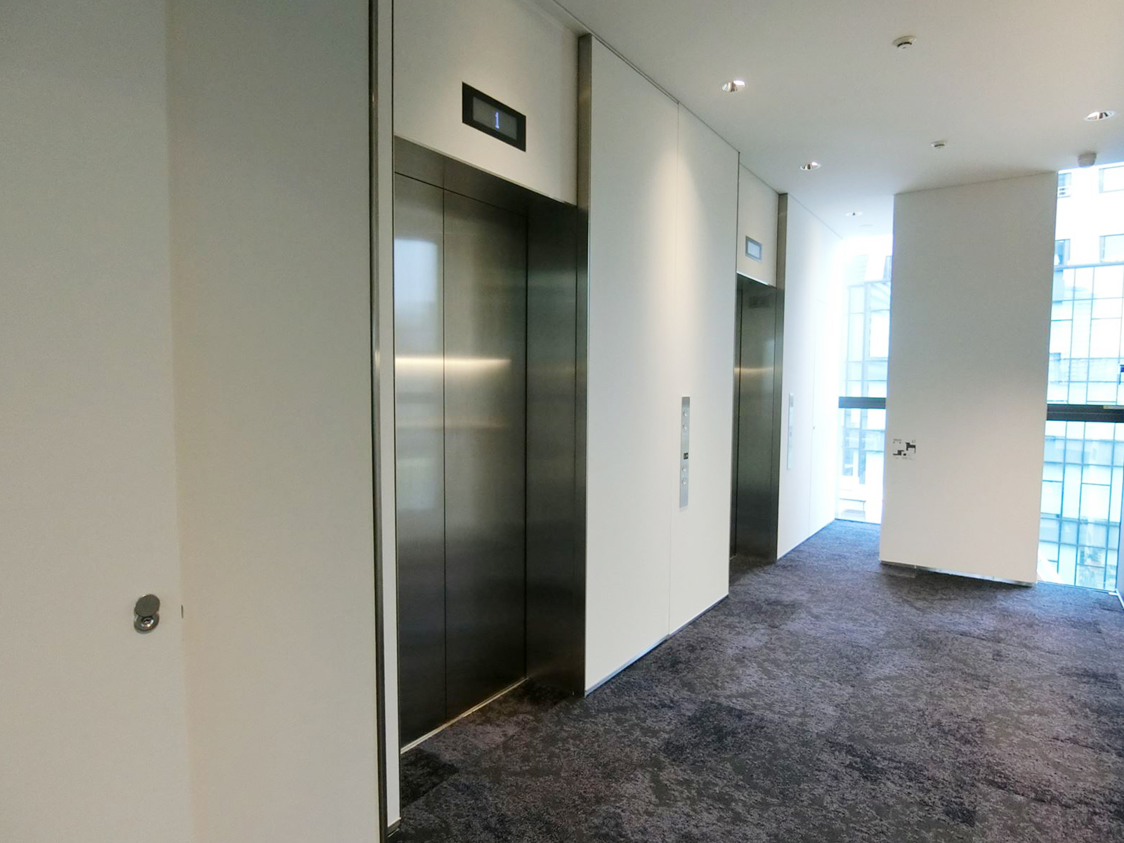 エレベーターホール