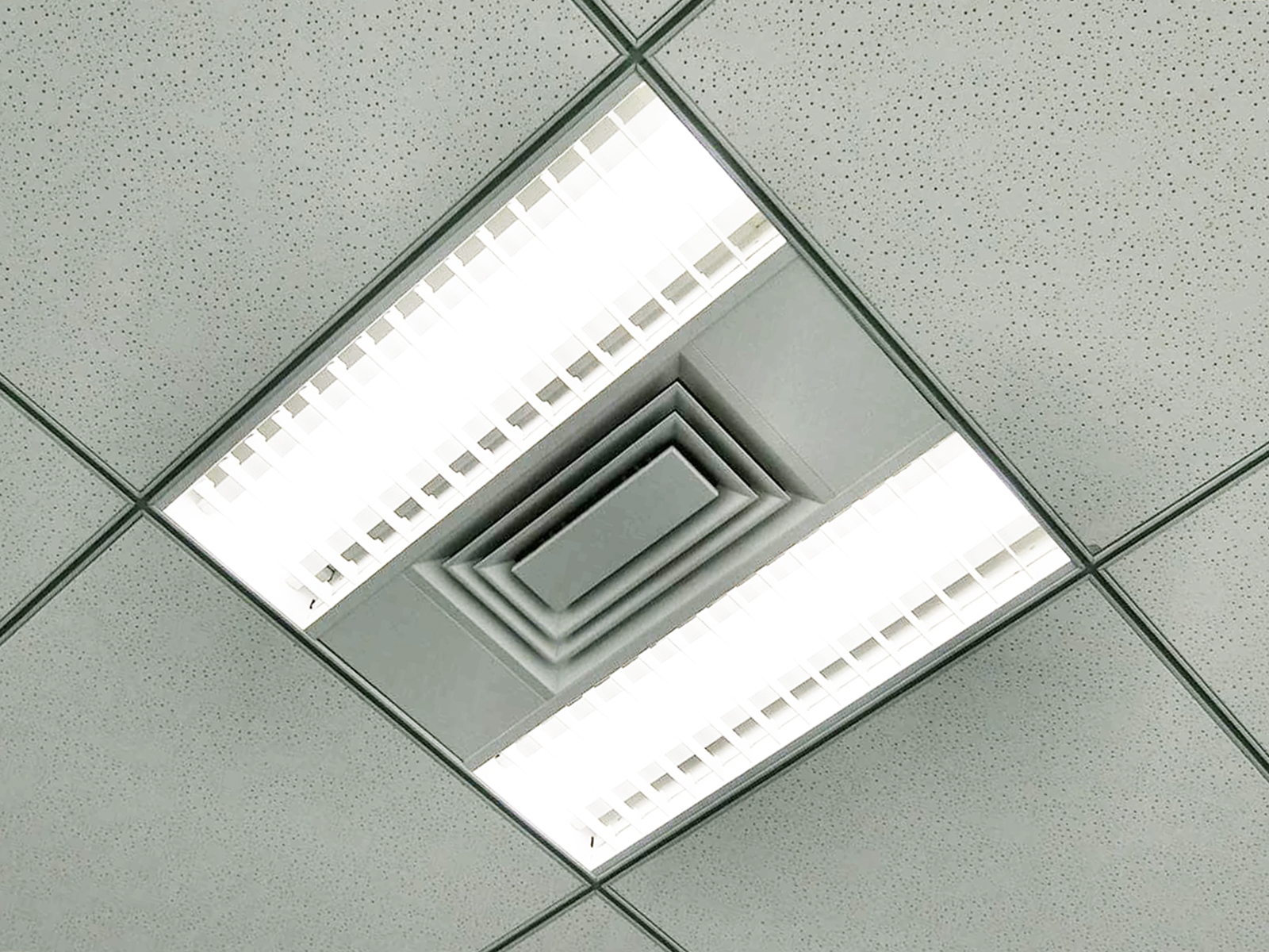 空調