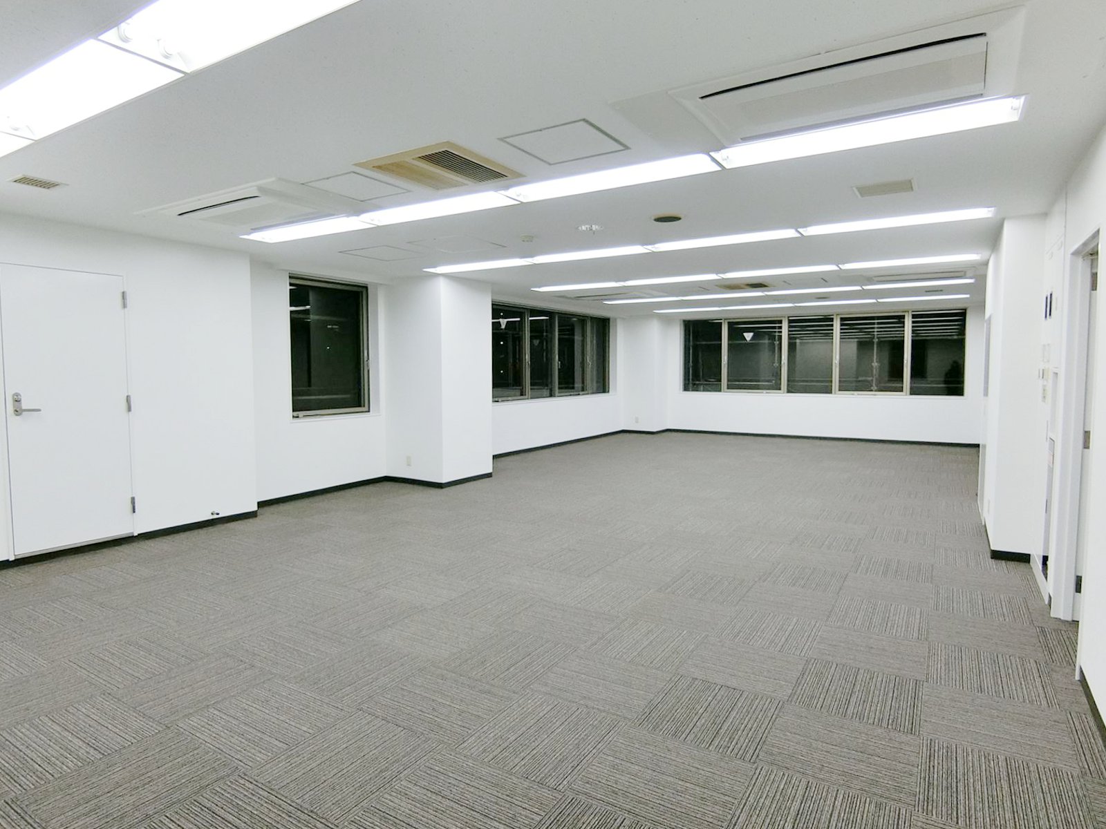 貸室別角度からの様子
