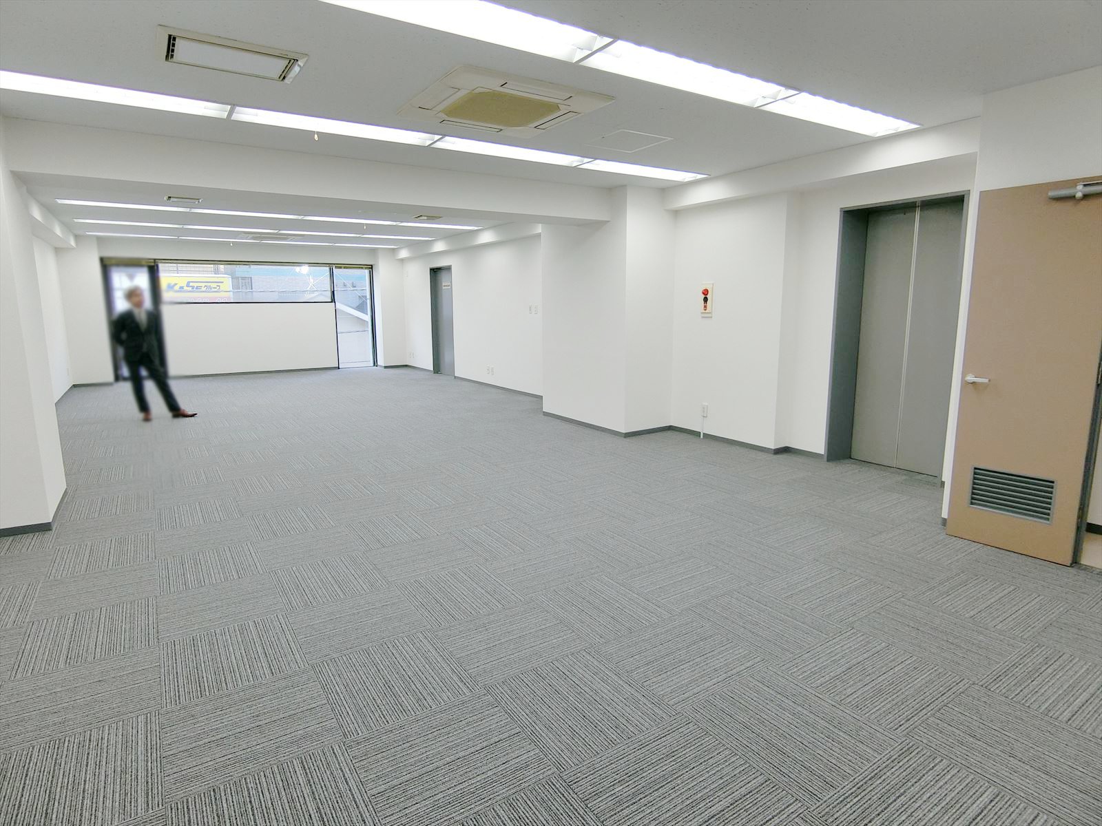 オフィス室内参考画像