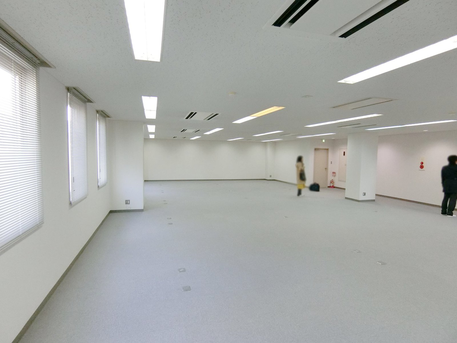オフィス室内参考画像
