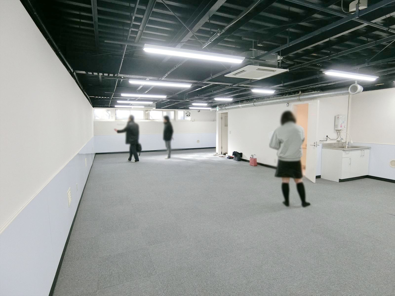 別角度の様子