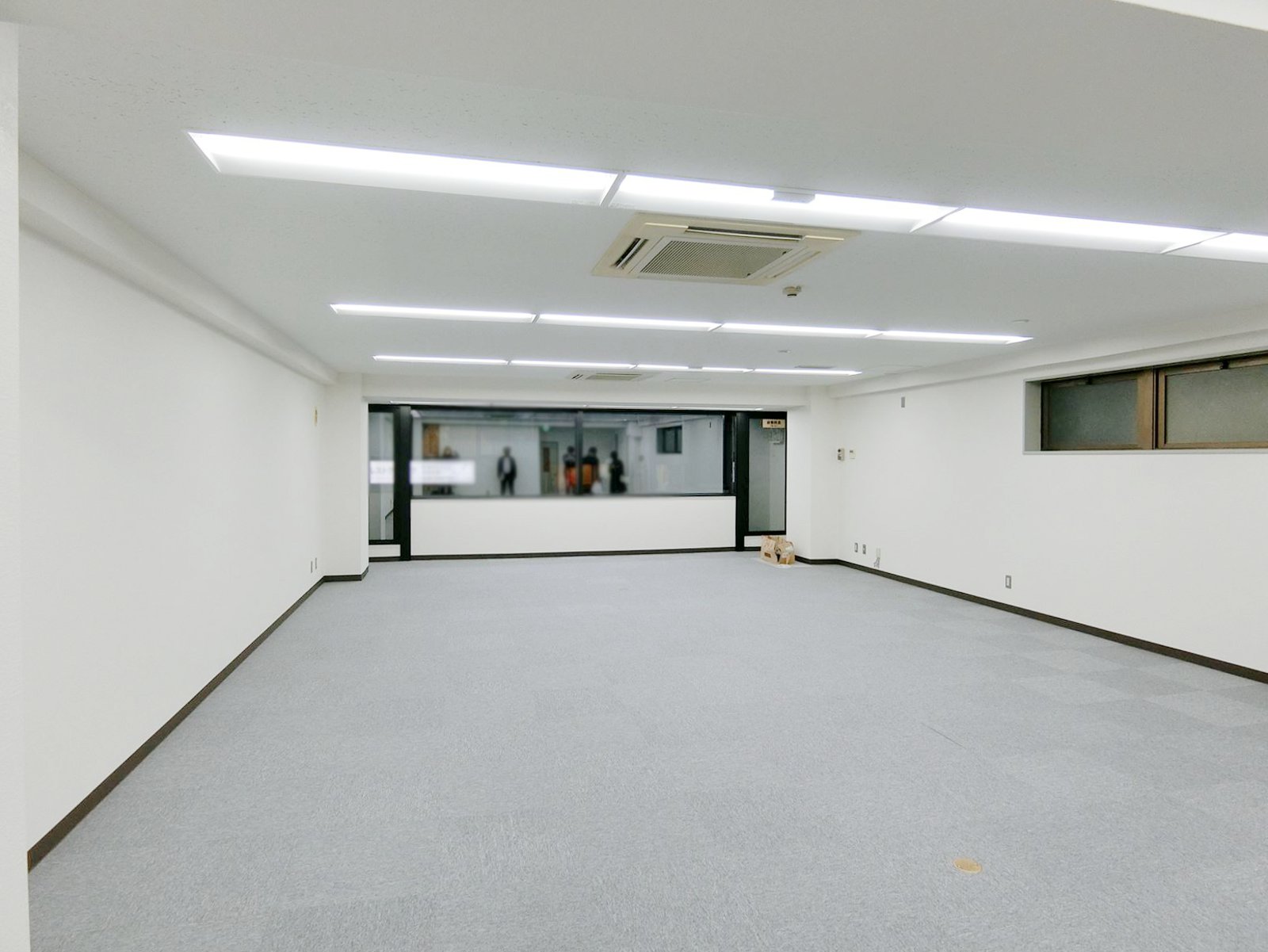オフィス室内参考画像