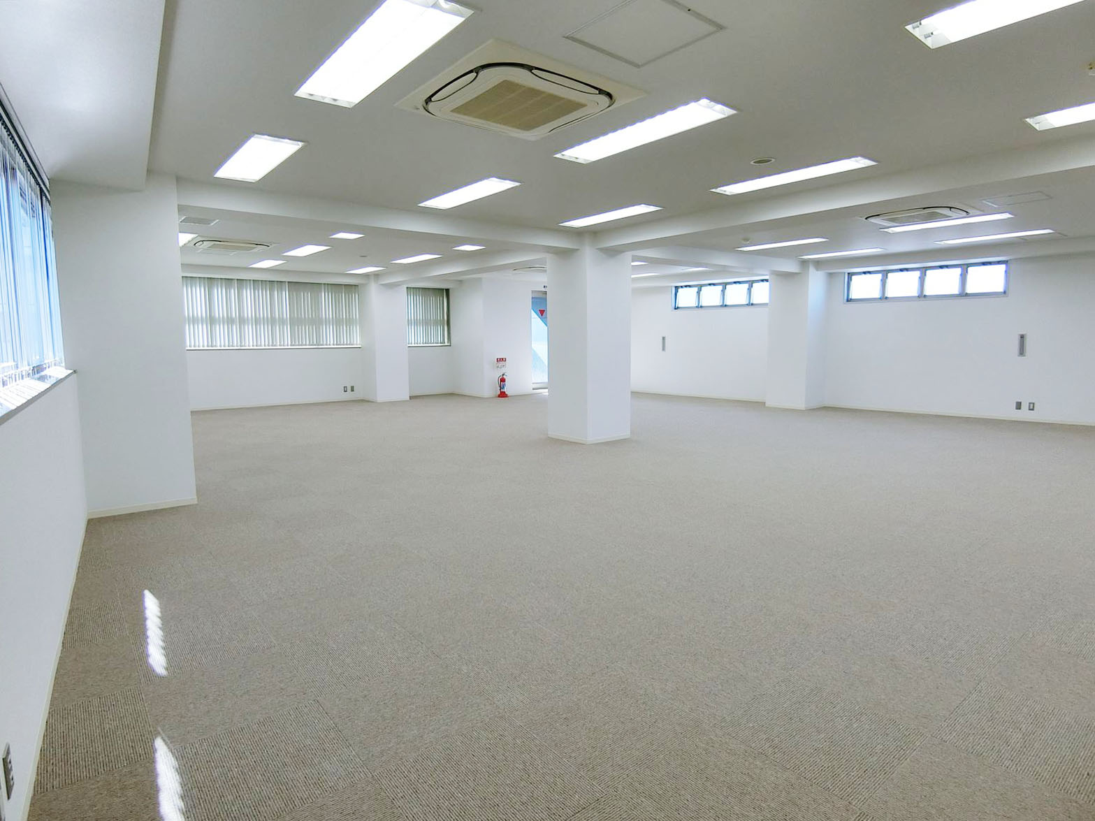 オフィス室内参考画像（4階）