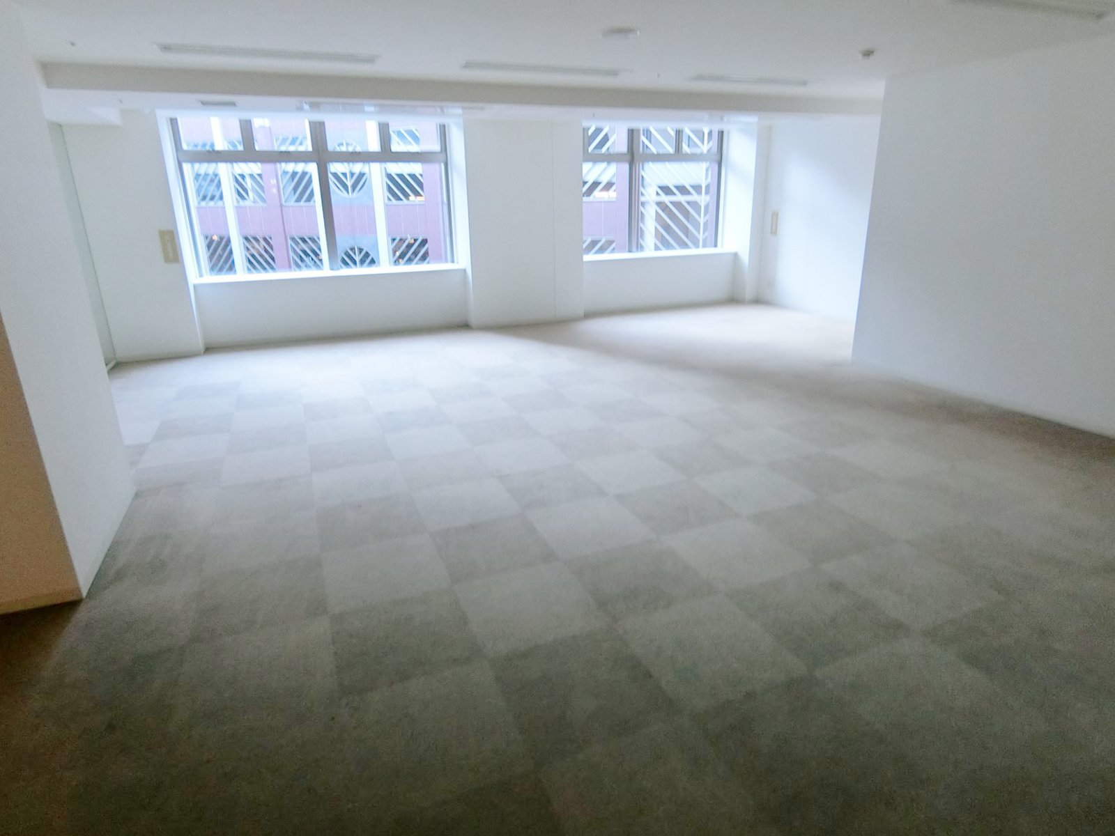 オフィス室内参考画像