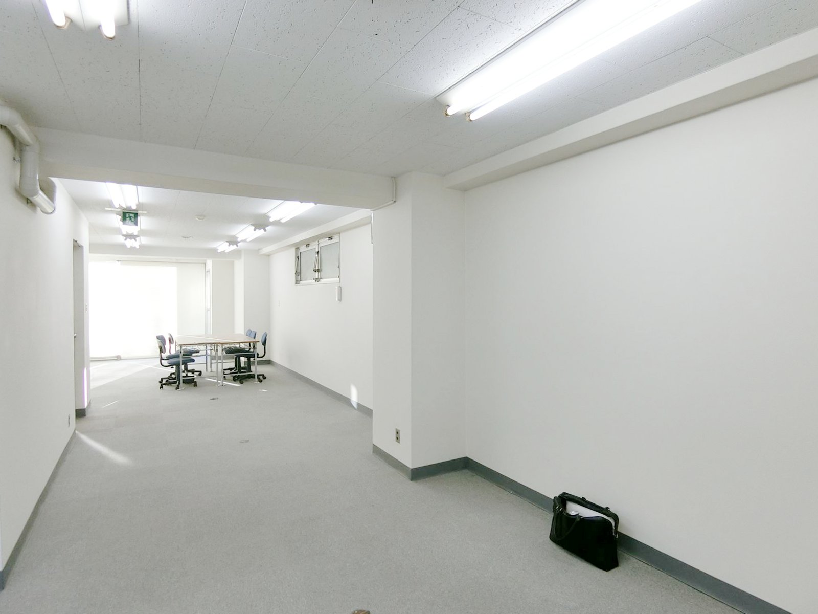 オフィス室内参考画像