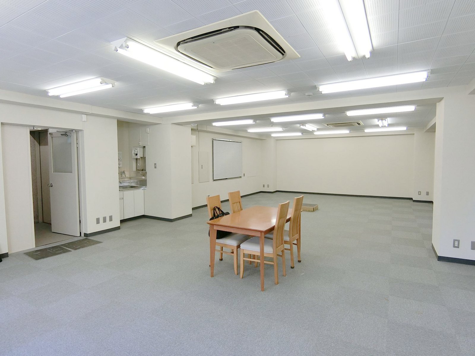 貸室別角度からの様子