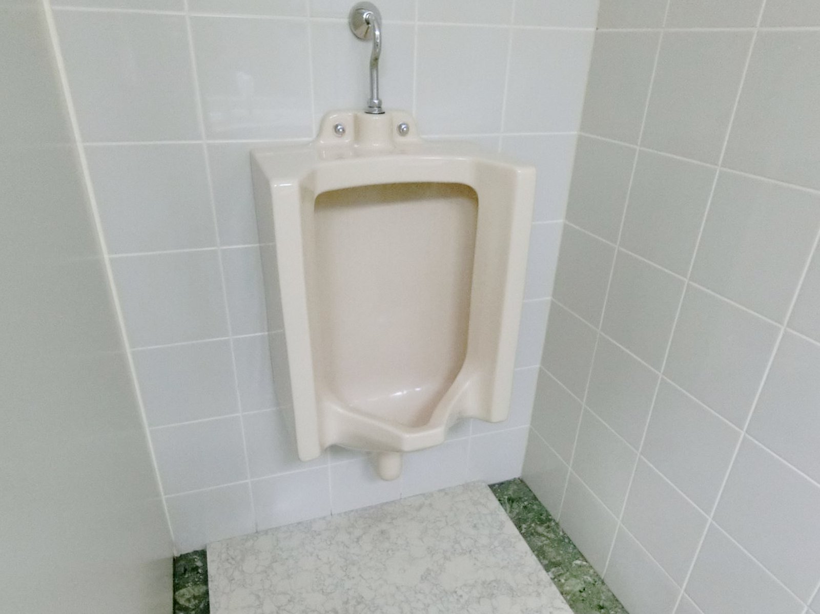 男性用トイレ