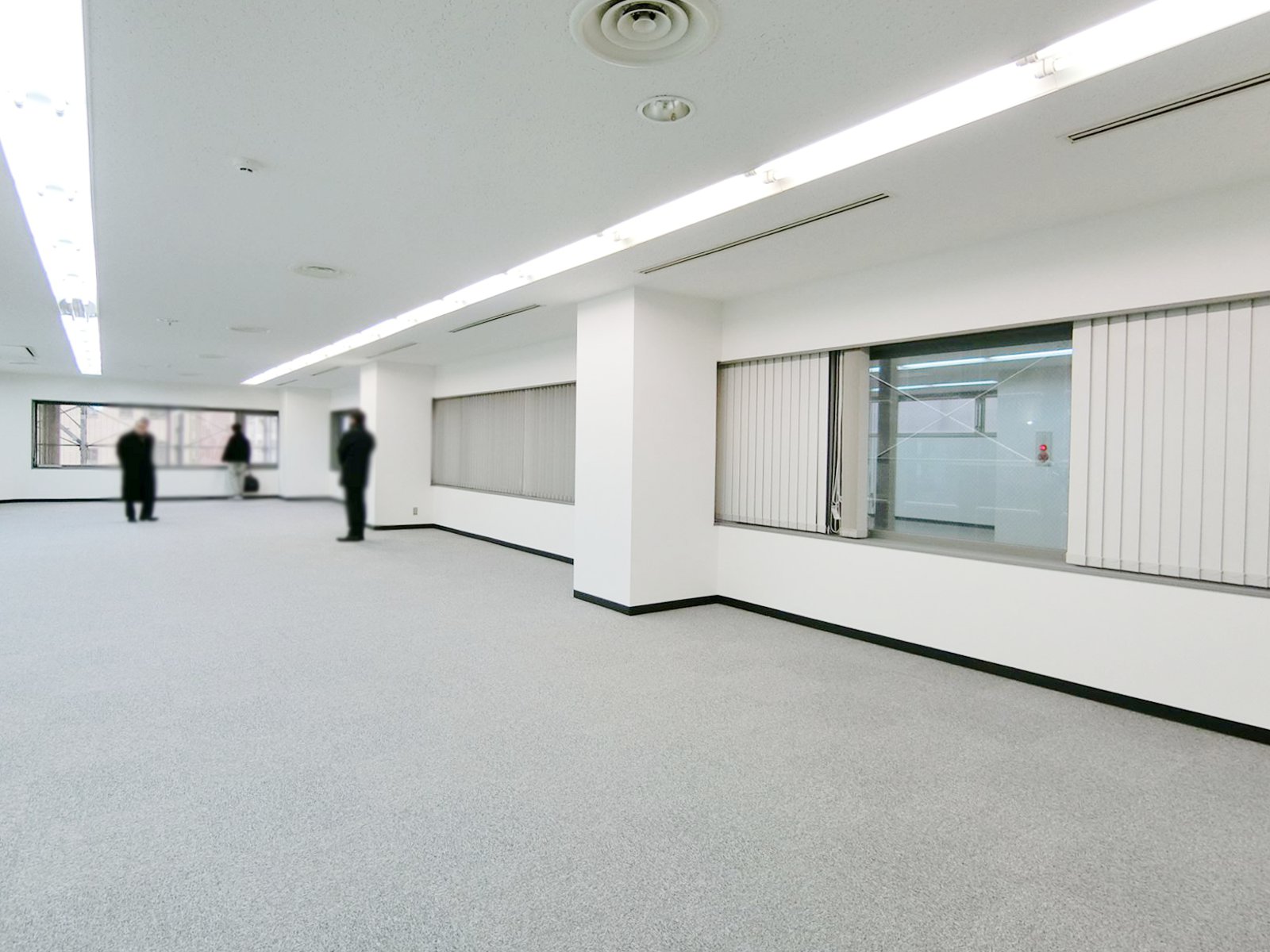 窓際の様子