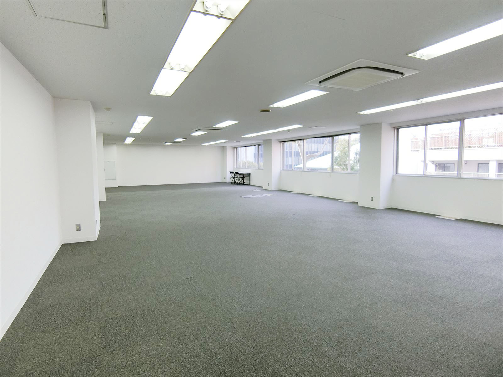 オフィス室内参考画像（3階）