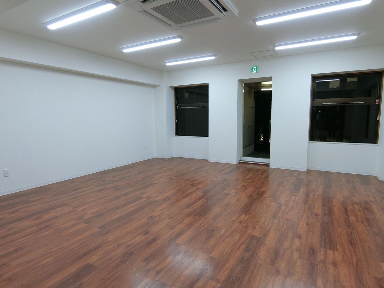 オフィス室内参考画像(9階)