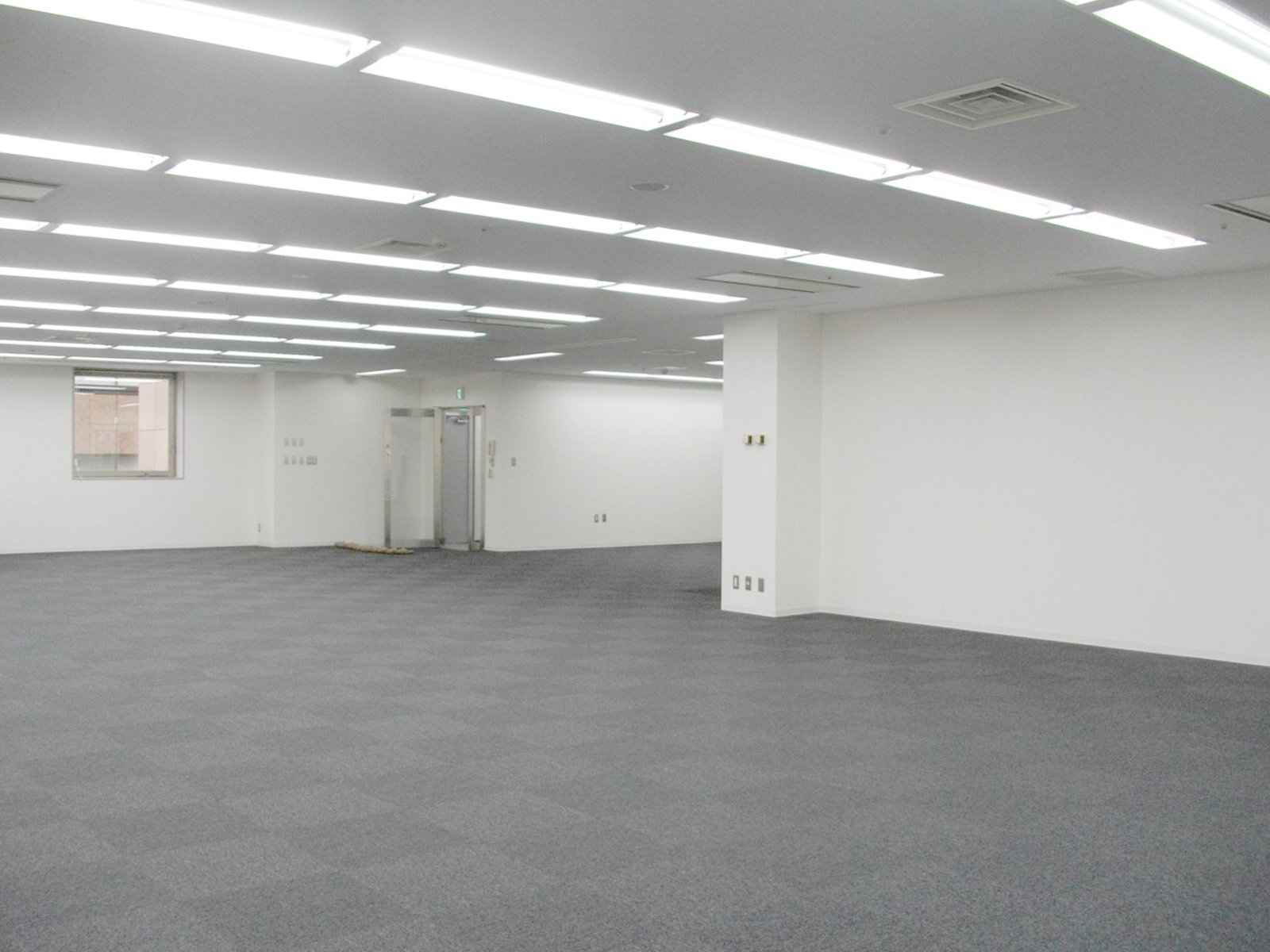 別角度の様子