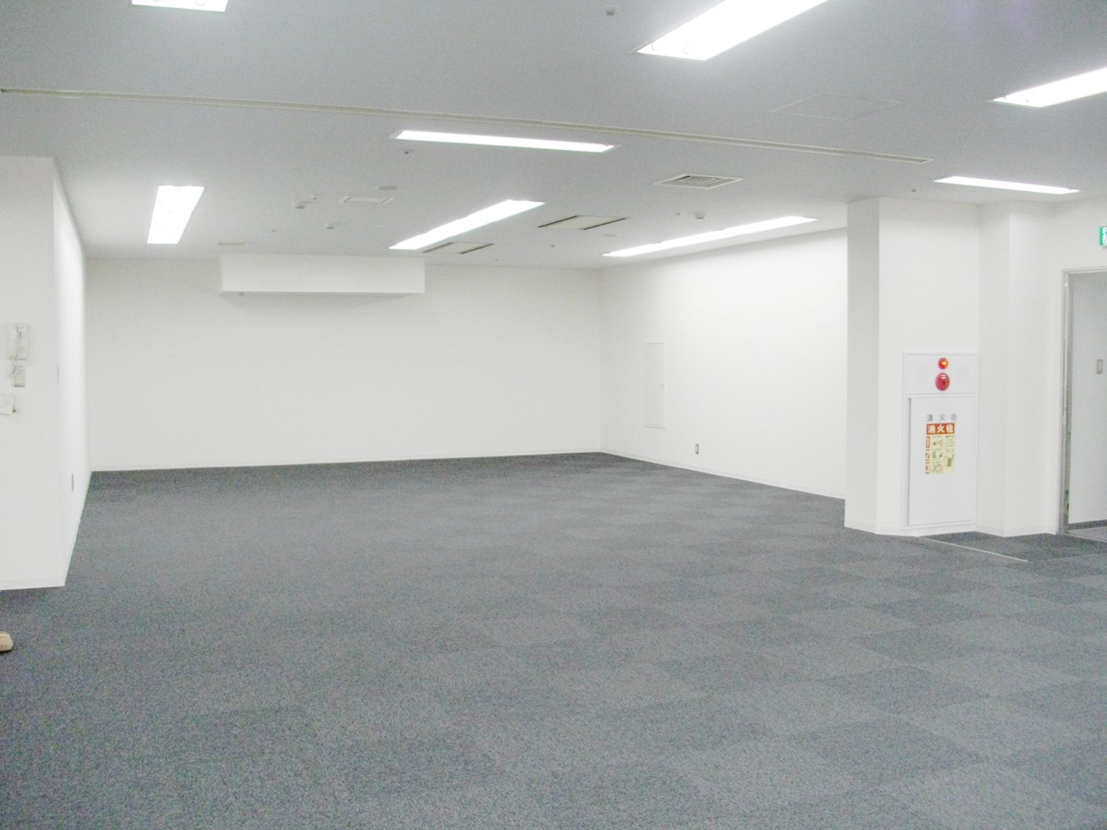 オフィス室内参考画像