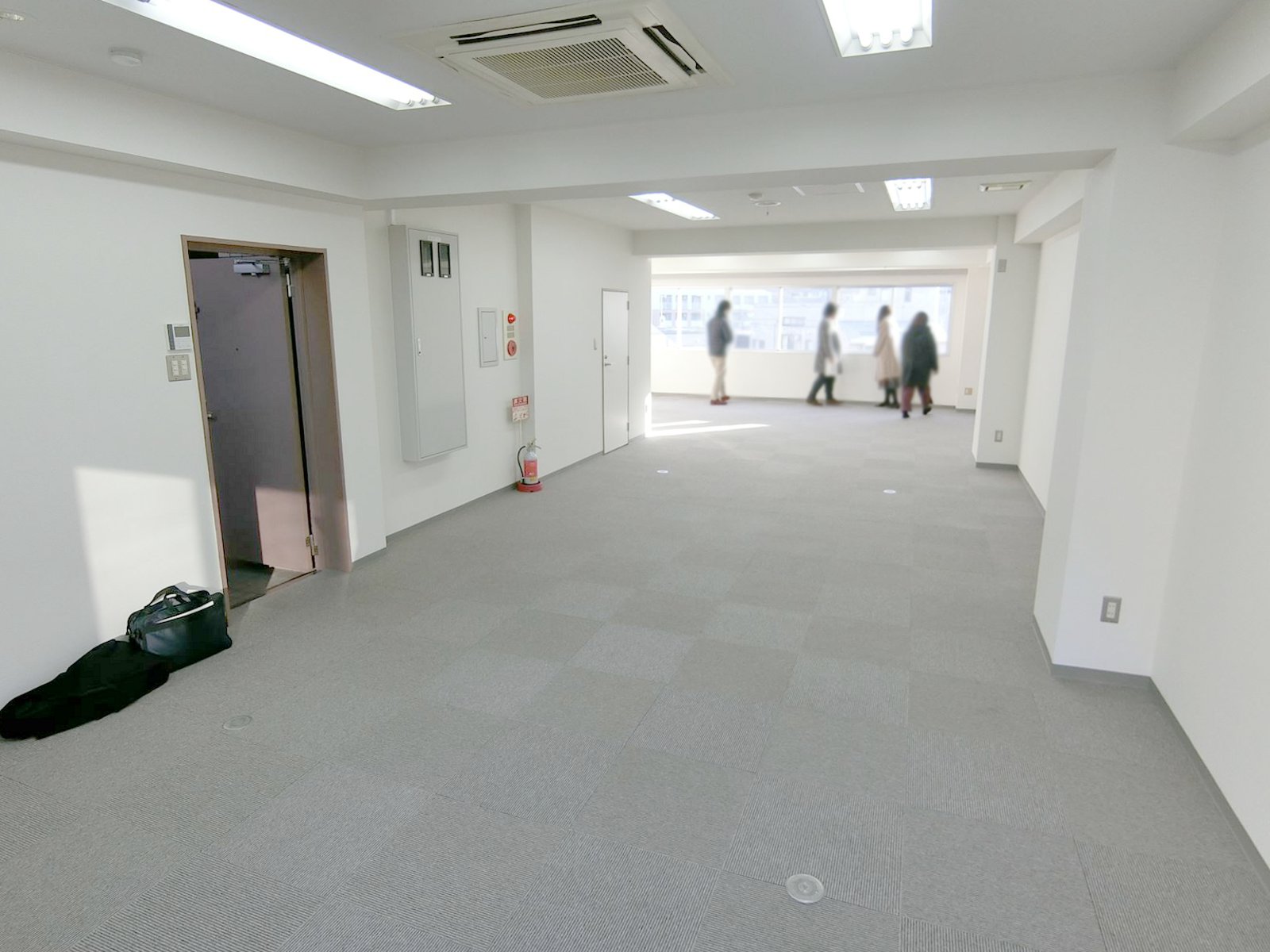 オフィス室内参考画像