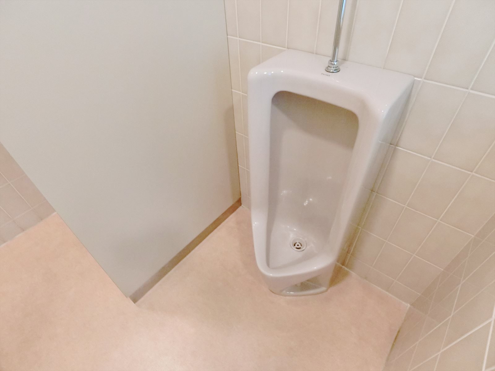 男性用トイレ