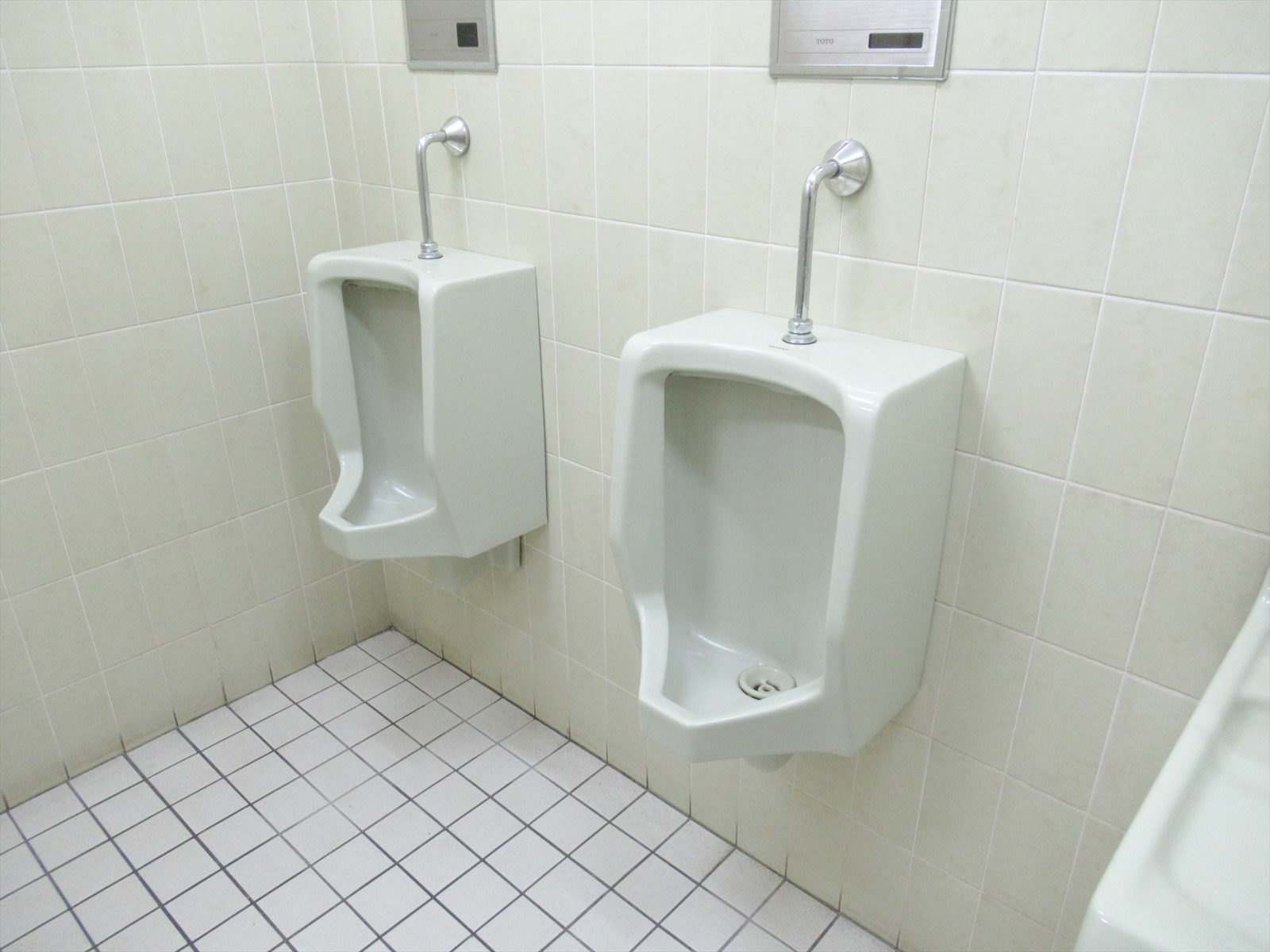 男性用トイレ