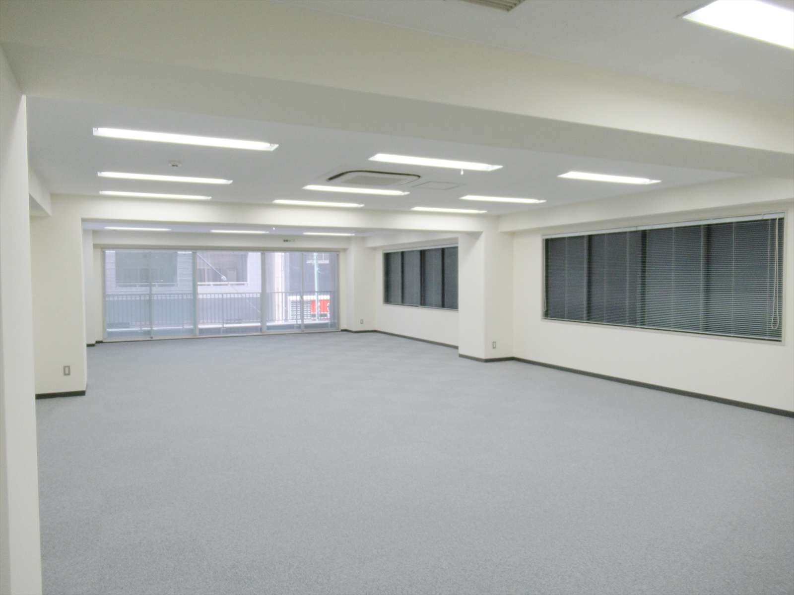 オフィス室内参考画像（2階・約54坪）